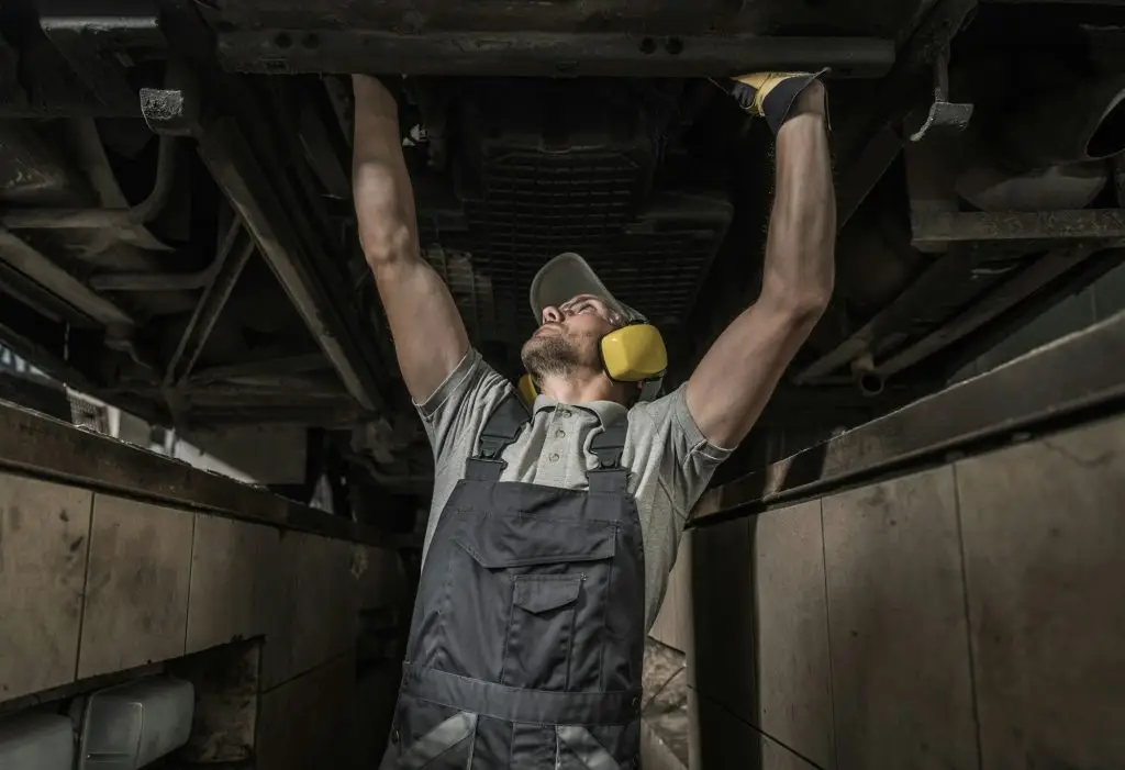 vehicle servicing Tullibody